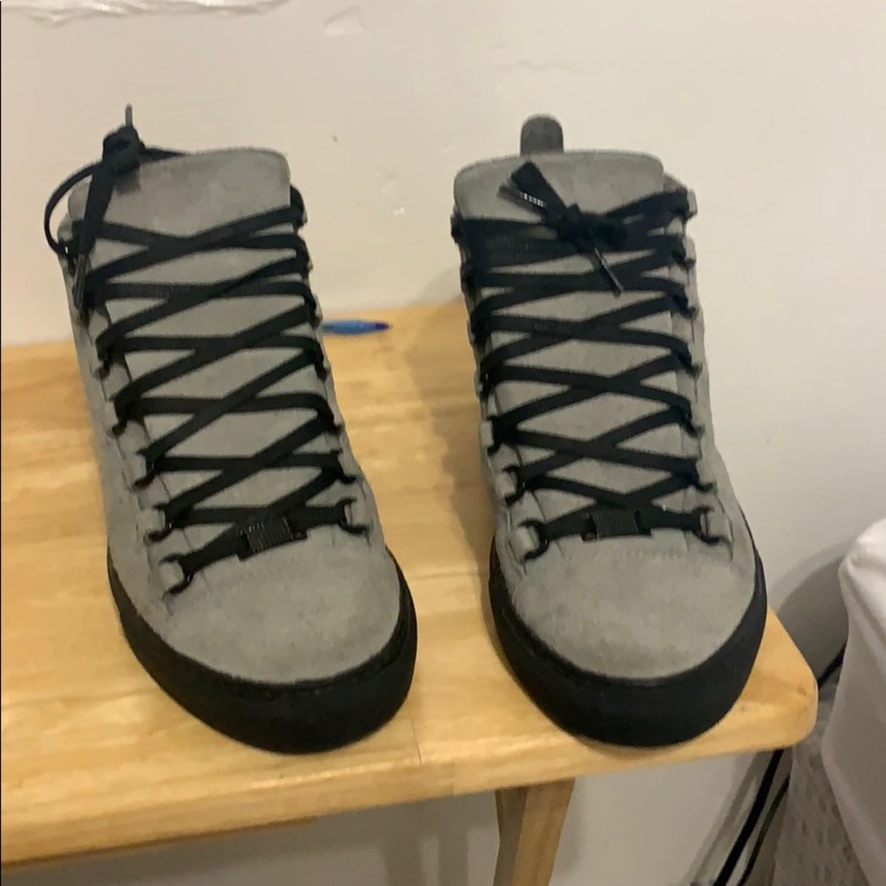 BALENCIAGA SNEAKERS